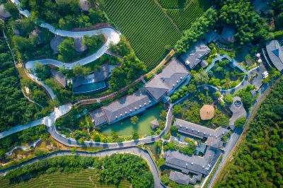 ANJI·JUNLAN LAOZHUANG SHANJU TANGQUAN RESORT HOTEL Hotel a Anji