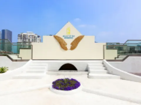 MELODY OF SEA HOTEL Hotels near Zhongshanlu Pedestrian Street