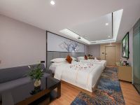 欧雅特酒店(广州新白云国际机场体验店) - 轻奢投影双床房