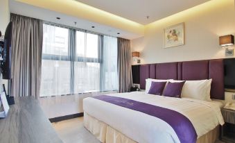 The Bauhinia Hotel (Tsim Sha Tsui)