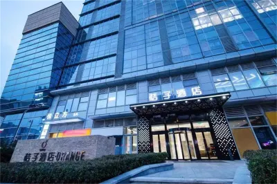 Orange Hotel (Jinan Shandong University Honglou Square) Hotel berhampiran Jixia Square