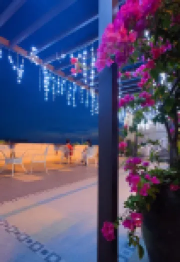 Sunshine Holiday Hotel（Beihai Silver Beach Beach Park）