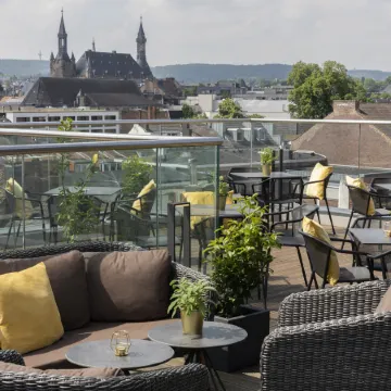 Innside by Melia Aachen