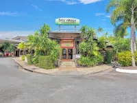 海灣村熱帶度假村 鄰近麥克勞德街先鋒公墓的酒店