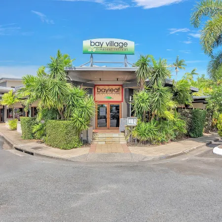 Bay Village Tropical Retreat & Apartments