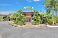 Bay Village Tropical Retreat & Apartments Отели рядом с достопримечательностью «Саванналендер»