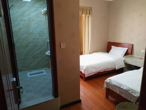 Yinjiang Warm Hotel