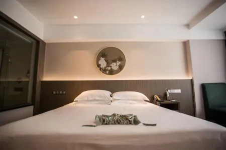 New Friendship Hotel Отели рядом с достопримечательностью «Хэнаньский университет науки и техники (Канъюаньский район)»