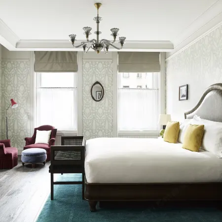 The Beekman, A Thompson Hotel by Hyatt Отели рядом с достопримечательностью «Трибека»