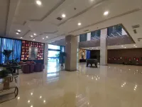 궈위 호텔 (허톈 위룽 카시허 지점)