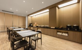 HanTing Hotel (Xiaoyi Dazhong Road)