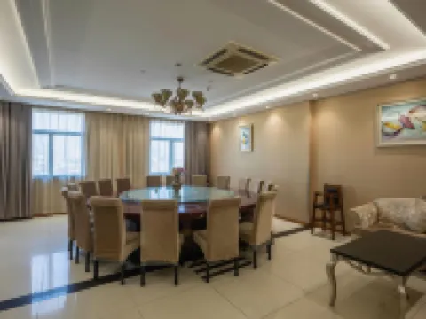Homeinn Selected Hotel (Fuyang Funan Yakun Times Square) Hotels in Funan