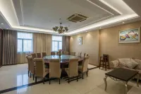 Homeinn Selected Hotel (Fuyang Funan Yakun Times Square) Hôtels à : Funan