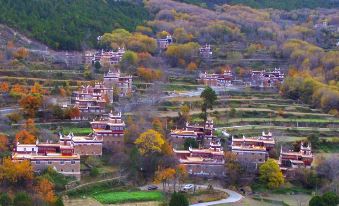 Mountain and cloud boutique inn(Jiaju Village)