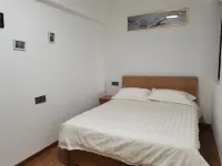 Huayue Hotel (Longhaixinyungu Branch)