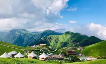 Wugong Mountain Sky City Flying Resort Hotel