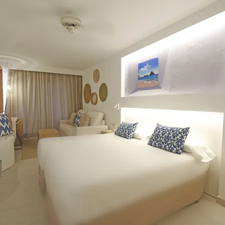 BG Hotel Portinatx Beach Club