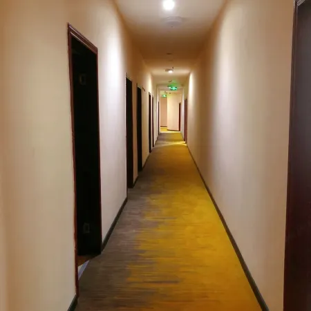 Yuechi Fuya Hotel