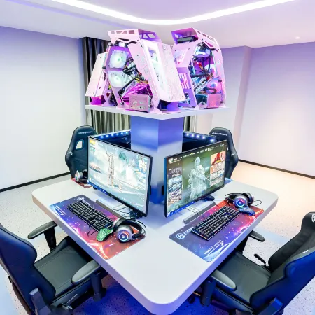 AT E-sports Hotel (Zhongshan Square, Dalian Railway Station)