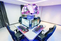 AT E-sports Hotel (Zhongshan Square, Dalian Railway Station)