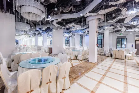 Borrman Hotel (Chongqing Qijiang East Station Shaxihe Park Store) Отели рядом с достопримечательностью «Qijiang Farmer Print Academy»