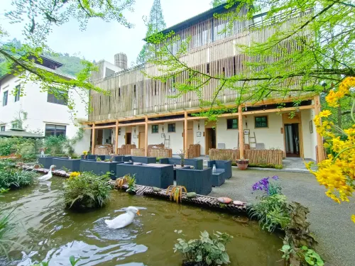 Qiushui Shanfang Guesthouse