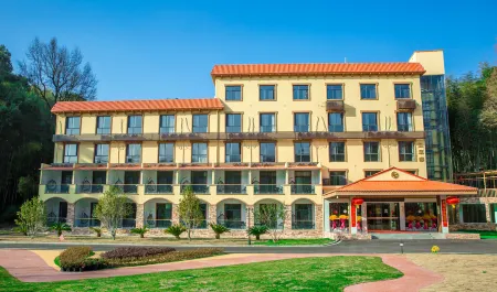 Jiujiang Bohe Cuizhu Mountain Villa Hotel Отели рядом с достопримечательностью «Shimen Mountain Stream»