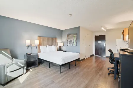 Extended Stay America Premier Suites - Miami - Coral Gables Отели рядом с достопримечательностью «Miami City Hall»