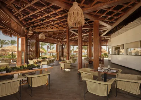 Coral Sea Waterworld Sharm El Sheikh Отели рядом с достопримечательностью «Бей- Набк»