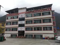 Chahua Gantuan Hotel Các khách sạn ở Zayü