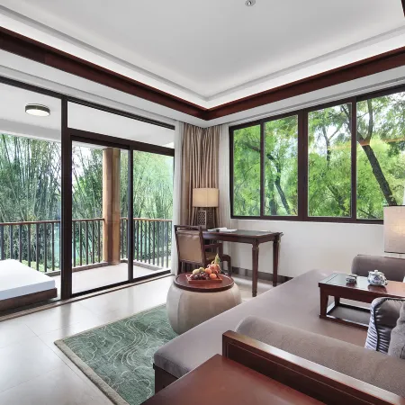 Yangshuo Riverside Resort Hotel