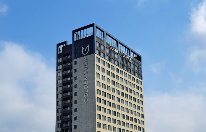 金鬱金香艾佛龍仁飯店
