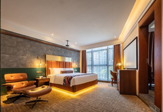 Huainan Gymnasium Industry and Trade Vocational and Technical College JAMES JOYCE COFFETEL Hotel Overview