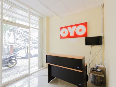 OYO 779 Mn One Residence Syariah Near ITC Cempaka Mas Near Kalbe Farma