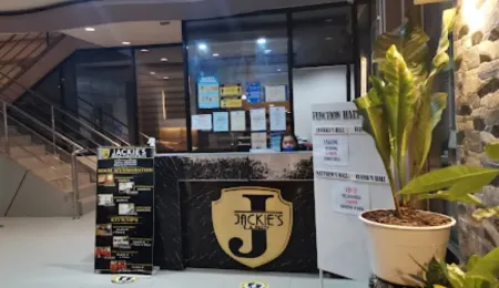 RedDoorz @ Jackie’s Hotel & Restaurant