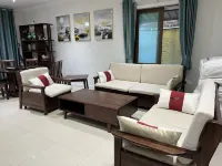 Sweet home Hotels in Homebush West