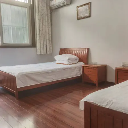 Xi'an Jianan Hotel Отели рядом с достопримечательностью «Библиотека Сианьского нефтяного университета (Юйуйский кампус)»