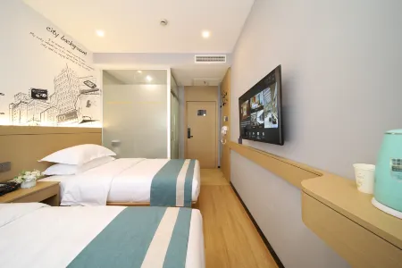 City's Fringe Hotel (Zhengzhou High-speed RailEast Station Greenland Window Branc)