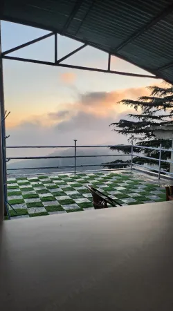 Bímil / East Отели рядом с достопримечательностью «Dharamsala War Memorial»