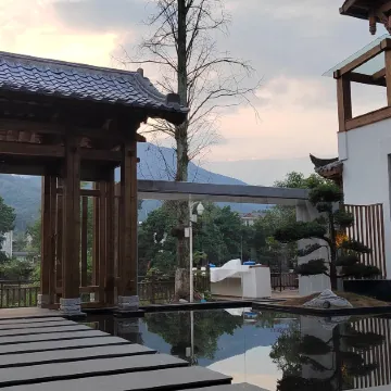 Hongyabiexuan Zen Yi Yinsu (Liujiang Ancient Town Branch)