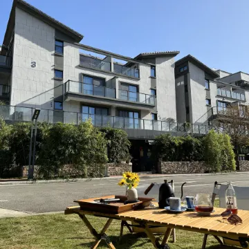 mingyuehuafang tie-dye guesthouse