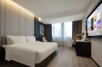 Atour Hotel, Daxin Square, Xinyang East Station Hotels in Xinyang