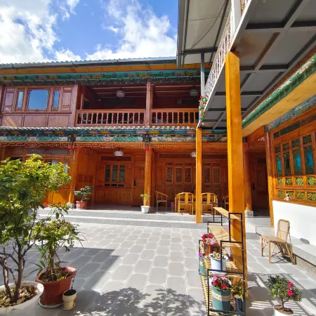 Deqin General Yexushe Homestay