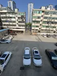 Linhai Sheri King Hotel - parkir