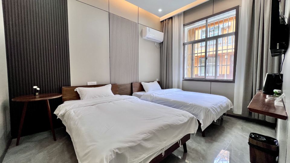 Foping Yueke New Residential Hotel
