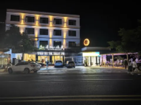 Pufeng Zhuiyue Guesthouse (Huangguoshu Waterfall Scenic Area Branch)