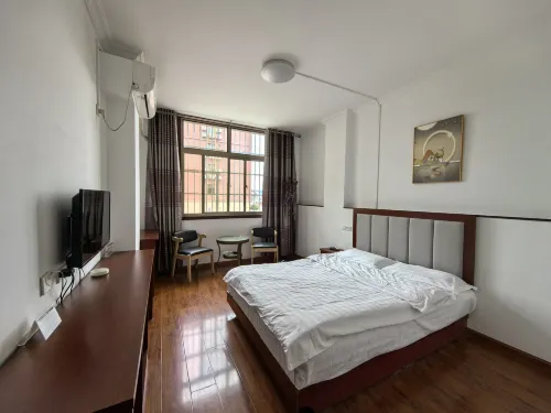 Hongya Hotel