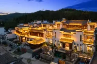 Floral Hotel·Linyu Mountain Residence Hot Spring Resort hotel Hotel dekat Moon Bend