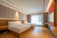 Jifeng Hotel (Xinyang East Station Branch)
