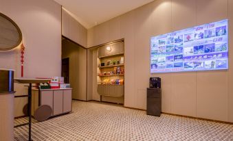 Jingdu Business Hotel (Xintiandi Branch of Luohe Railway Station)
